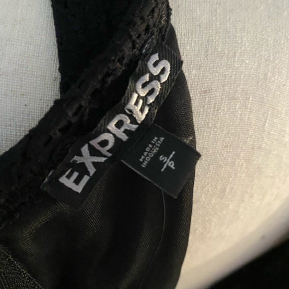 Express fully lined black dress size S petite BNWT - Picture 5 of 11